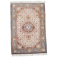 Subtiel Vloerkleed Met Mooie Lichte Kleuren 178x96cm