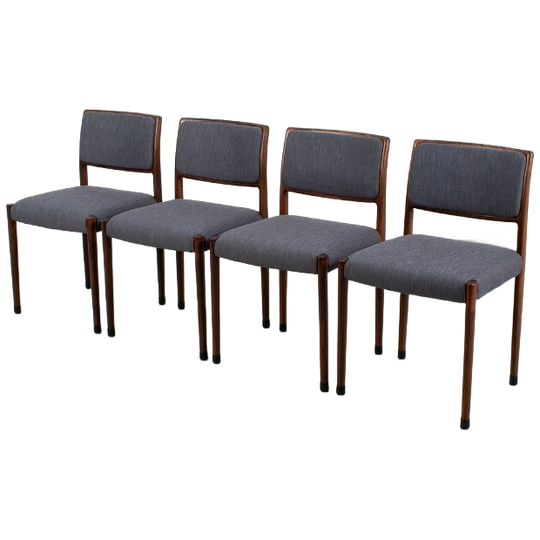 Set Van 4 Møller Model 80 Stoelen 66911 1