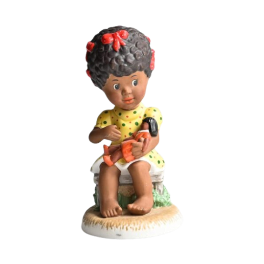Charlot Byi Goebel Beeldje 1