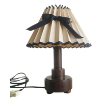 Antiek Lampje Met Plissé Kap