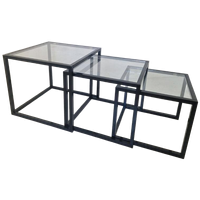 Postmoderne Design Nest Tafeltjes Metaal En Glas Kubus.