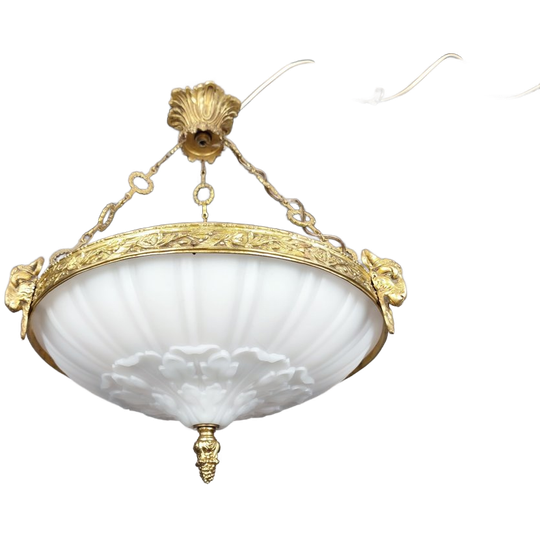 Antieke Bronzen Neoklassieke Luster Met Melkglaslkglas 1