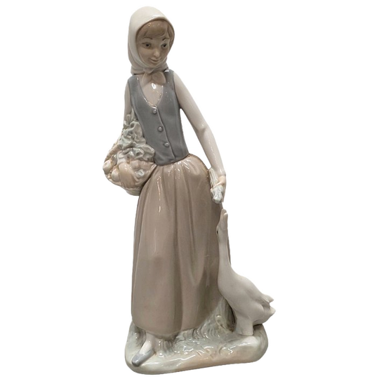 Porseleinen Beeldje Meisje Met Gans Van Lladro, Jaren 80 1