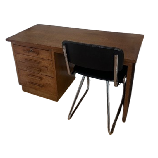 Eeka Bureau 1