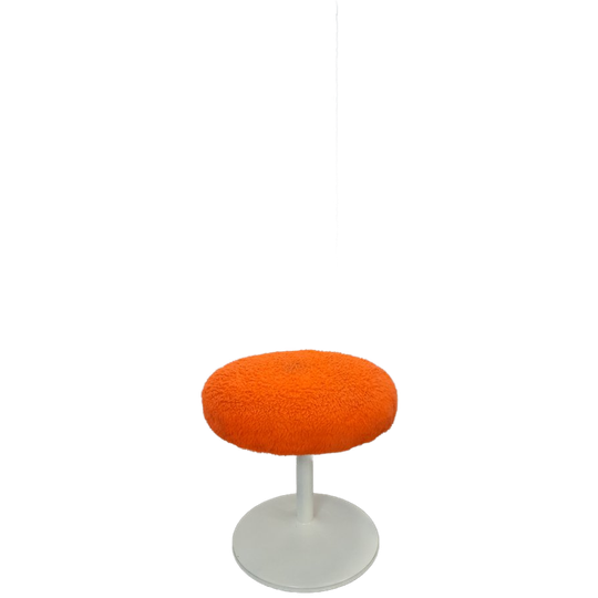 Space Age Wit Metalen Kruk Met Fluffy Oranje Kussen 1