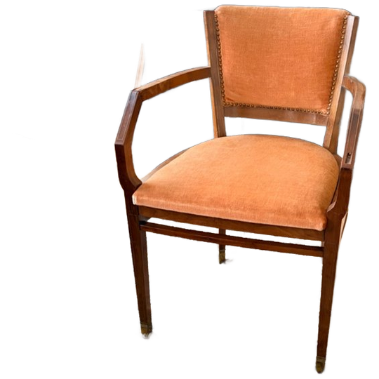 Antieke Stoel In Oud Roze Kleur 1