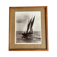 Ingelijste Zwart Wit Foto Van Oude Zeilboot