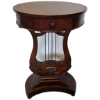 Klassieke Stijl Bijzettafel Met Lade Op Harp Voet, Jaren 70 thumbnail 1