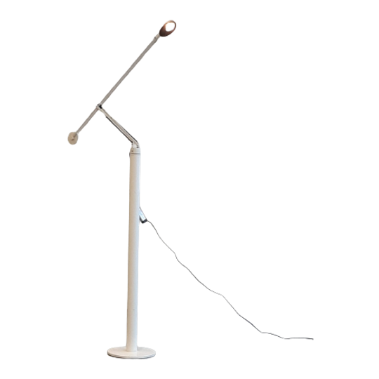 Balance Floor Reading Lamp 1