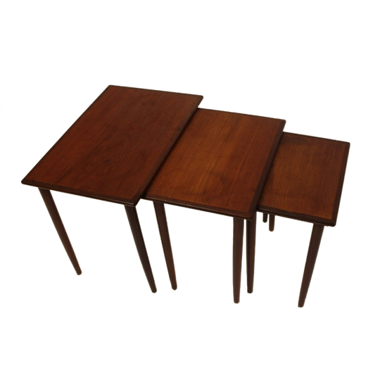 Vintage Bijzettafeltjes ‘nesting Tables’ 1
