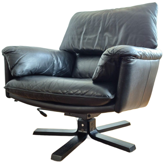 Leolux Cece Fauteuil Op Steren Voet. Zwart Leer 1