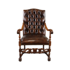 Rijk Gesneden Chesterfield Fauteuil Uitgevoerd In Rundleer thumbnail 1