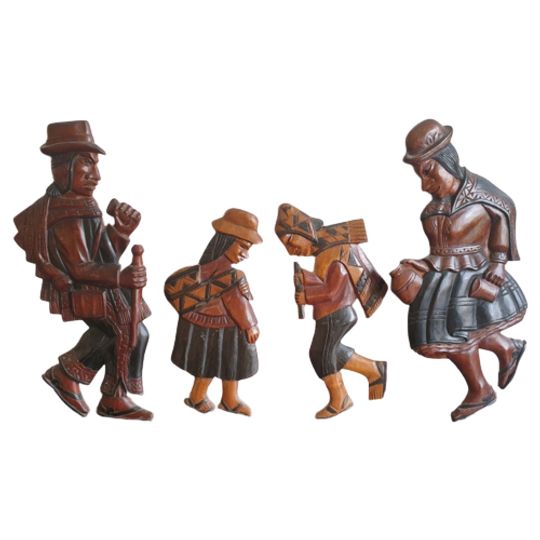 Peruaans Gezin Vintage Houtsnijwerk Muurhangers 1