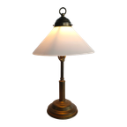 Tafellamp Met Messing Voet En Opaline Glas Kap thumbnail 1