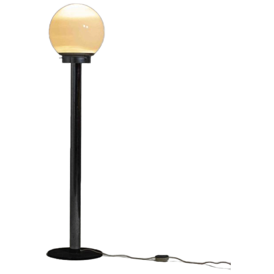 Modernistische Mid-century Chrome Vloerlamp Met Opaline Glazen Bol, Italië 1970s 1