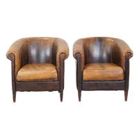 Set Van 2 Bijzondere, Stoere, Karaktervolle Vintage Schapenleren Clubfauteuils Met Een Robuuste U