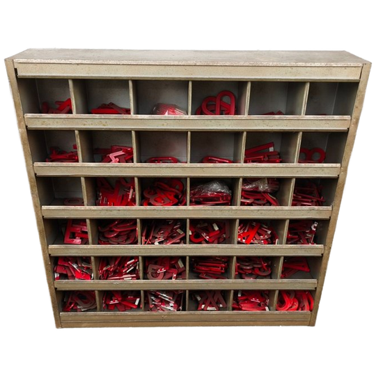 Vakkenkastje Met Nummerplaat Letters En Cijfers 1