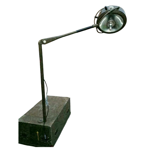 Vintage Militaire / Leger / Army Veldhospitaal Operatielamp 1