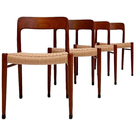 Gereviseerde Set Van 4 Model 75 Stoelen Van Niels Møller 1