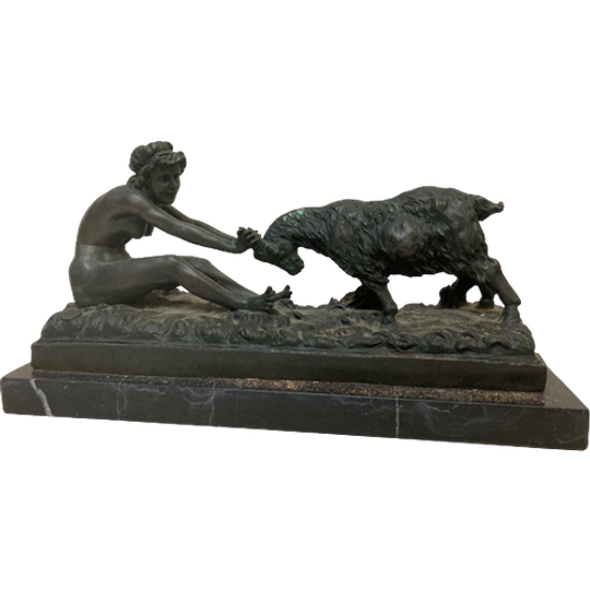 Vrouw Met Bok, Brons Op Marmer Van 40 X 15 Cm 1