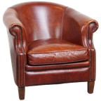 Zeer Mooie Cognac-kleurige Rundleren Clubfauteuil In Engelse Stijl Correct Afgewerkt Met Siernage thumbnail 1