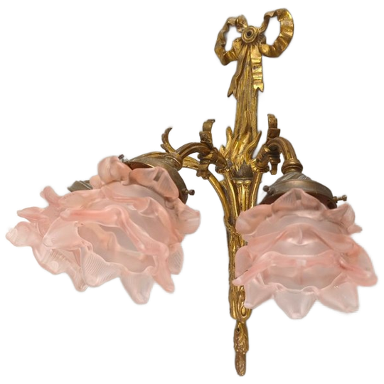 Bronzen Wandlamp Met 3 Kelken 1