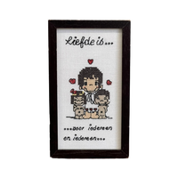`Liefde Is.....`Schilderijtje Vintage Borduur In Lijstje