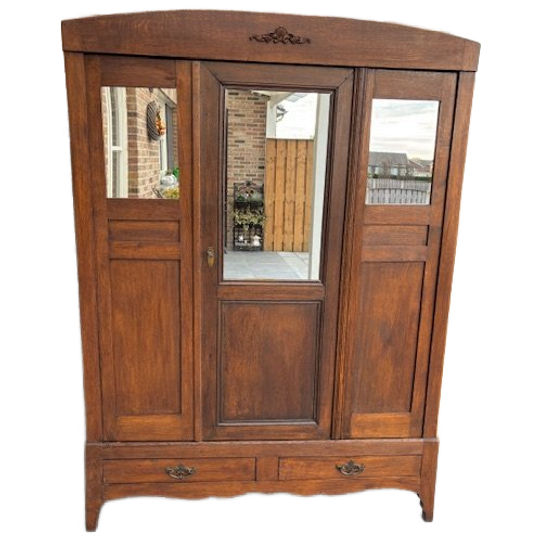 Antieke Franse Kleerkast 1