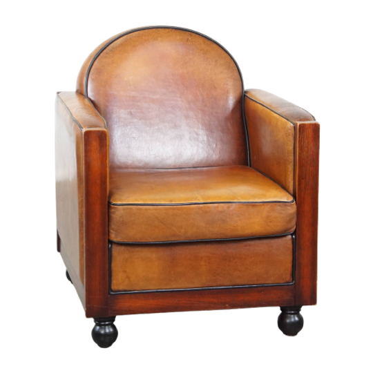 Tijdloze, Strak Afgewerkte Schapenleren En Houten Art Deco Design Fauteuil Met Bolpootjes 1