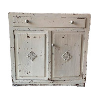 Oud Shabby Kastje, Commode, Badkamermeubel. Sleets, Stoer.