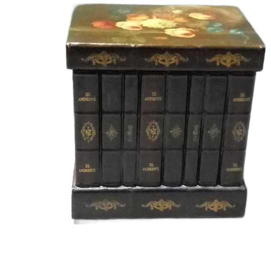 Vintage Kistje In De Vorm Van Een Stapel Boeken 1