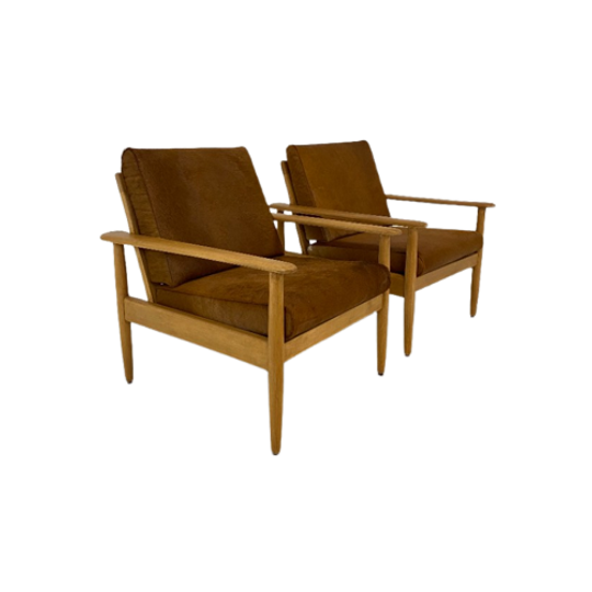 Set Of Two Vintage Danish Easy Chairs 1