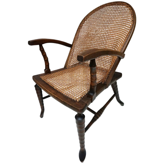 Vintage Webbing Armstoel, Houten Frame En Poten In De Vorm Van Springbok Hoorns, Gemaakt In Engel 1