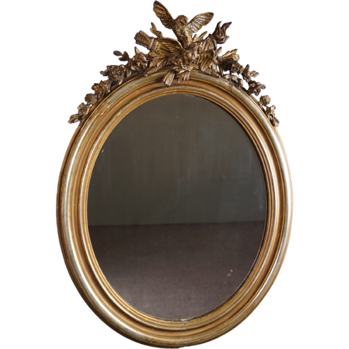 Antieke Franse Ovale Spiegel Met Prachtige Gipsen Ornamenten