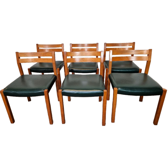 Set Van 6 Model 401 Eetkamerstoelen Van Jorgen Møller 1