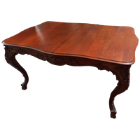 Grote Luikse Tafel Met Prachtig Beeldhouwwerk.