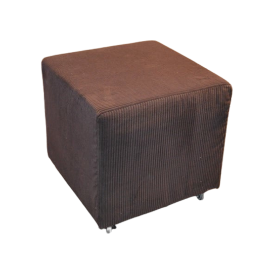 Hocker Bekleed Met Ribstof En Er Zitten Wieltjes Onder 1