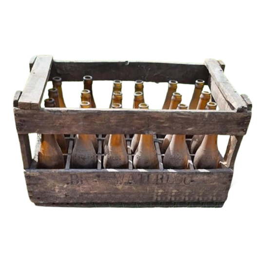 60 Tot 80 Jaar Oude Krat, Flessenkrat Met 24 Bierflessen. 1