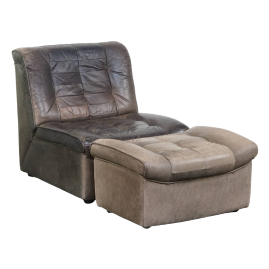 Grijze Vintage Lederen Design Element/ Fauteuil Uit De Jaren ’70 + Hocker 1