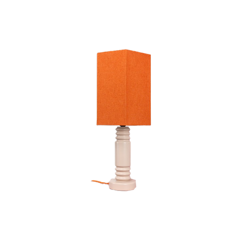 Lichtroze Tafellamp Met Oranje Kap