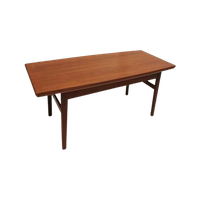 Tafel, The Elevator V Kai Kristiansen