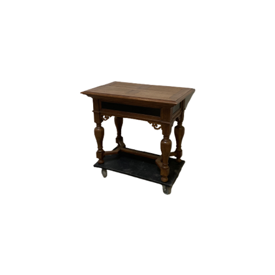 Sidetable 1