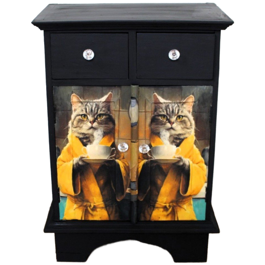 Zwart Brocante Kastje “katten In Gele Badjas” 1