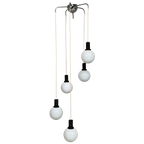 Cascade Hanglamp Met 5 Witte Glazen Bollen, Jaren 70 thumbnail 1