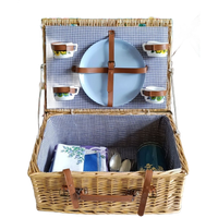 Vintage Unieke Picknickmand, Met Liefde Gerestyled