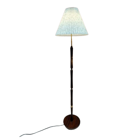 Elegante Staande Lamp Met Geplooide Kap 1