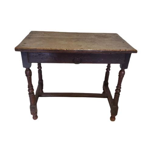 Frans Notenhouten Tafel Met Lade, Circa 1770