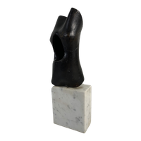 Sculptuur Op Voetje Van Marmer 64962