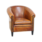 Luxe Vormgegeven Vintage Clubfauteuil Gemaakt Van Schapenleer Met Een Luxe Afwerking thumbnail 1