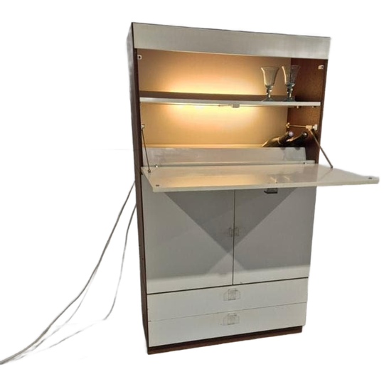 Pastoe Vintage Kast Met Bar En Licht Design. 1